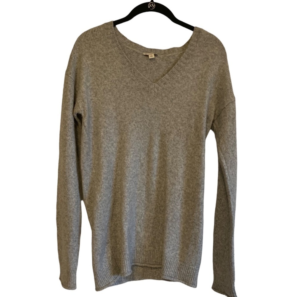 Gap grey long sleeve wool blend knit sweater